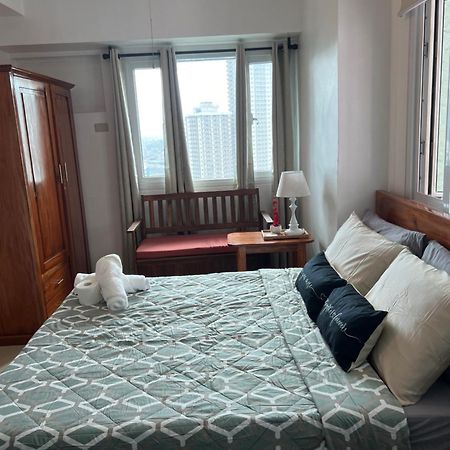 Avery Condo Suite At The Beacon Makati マカティ エクステリア 写真